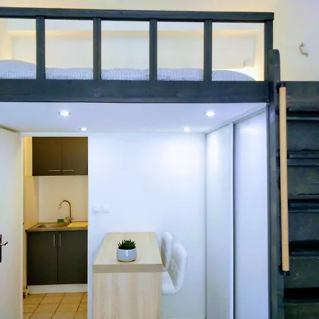 Studio Malpasse Mezzanine A 5 Min Du Metro Apartment *